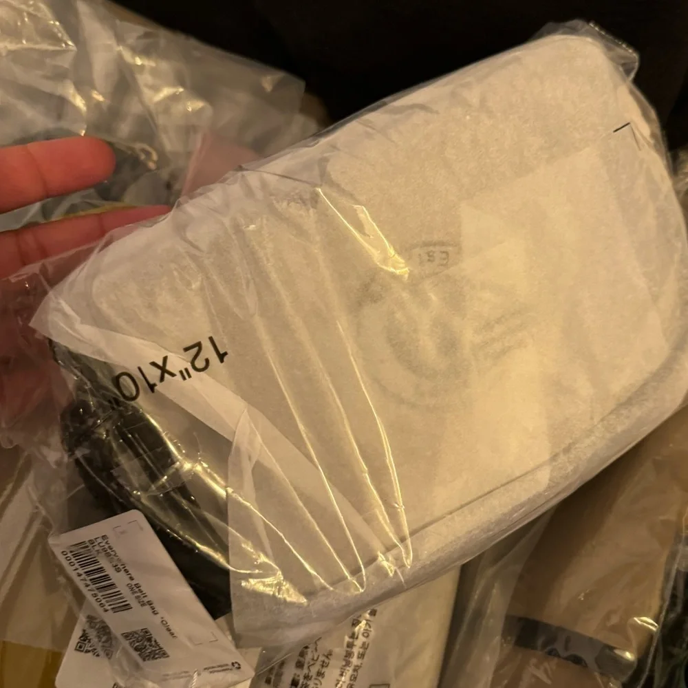 lululemon athletica Black Clear Crossbody Bag - Picture 6 of 6